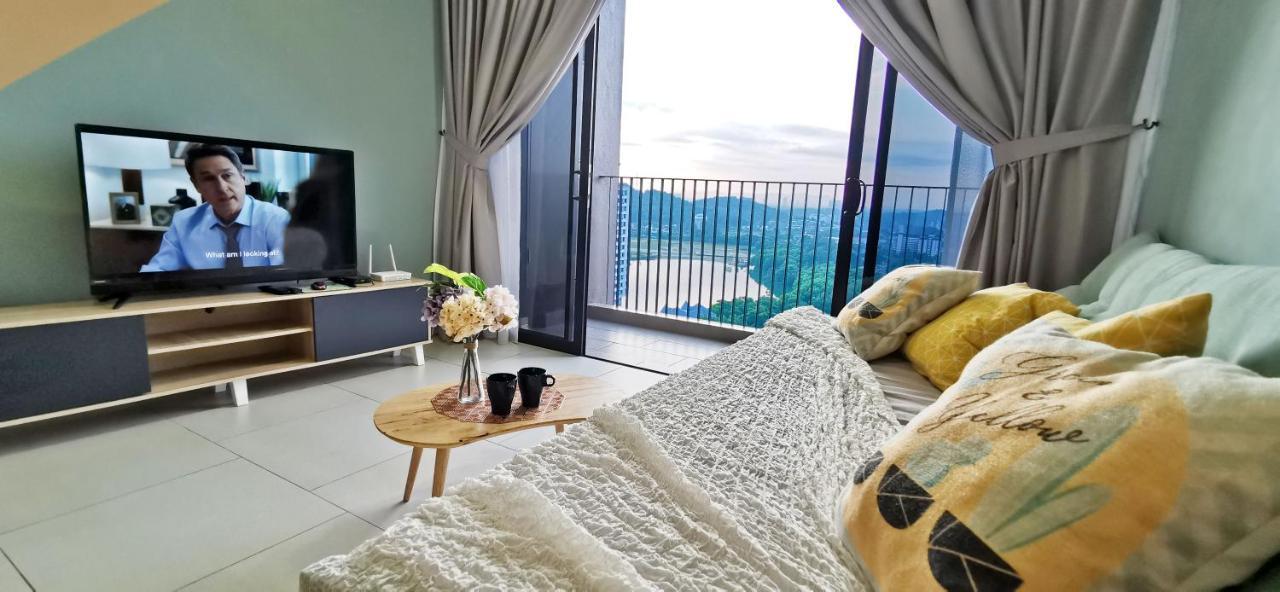 Astetica Pool & Lake View High Floor 100Mbps Wifi Netflix Seri Kembangan Exterior photo